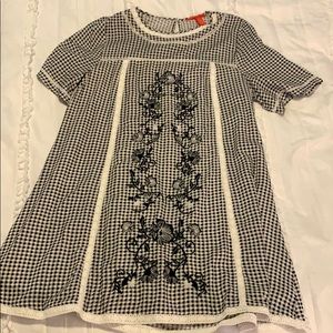 Black and white Chelsea & Violet dress